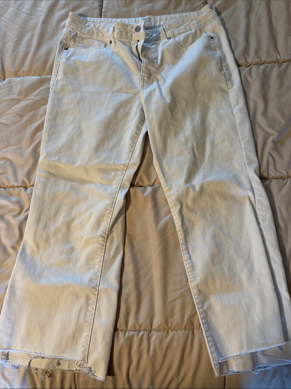 Time and Tru White Women's jeans
